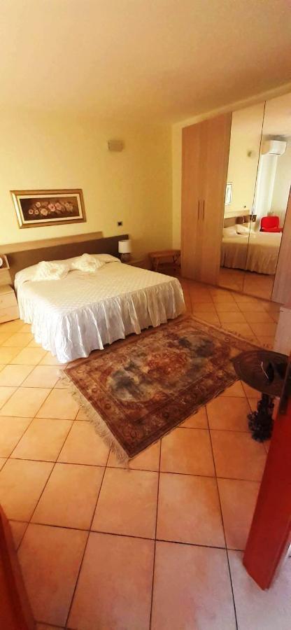 La Via Del Mare Hotel Oristano Kültér fotó