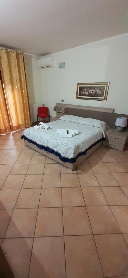 La Via Del Mare Hotel Oristano Kültér fotó